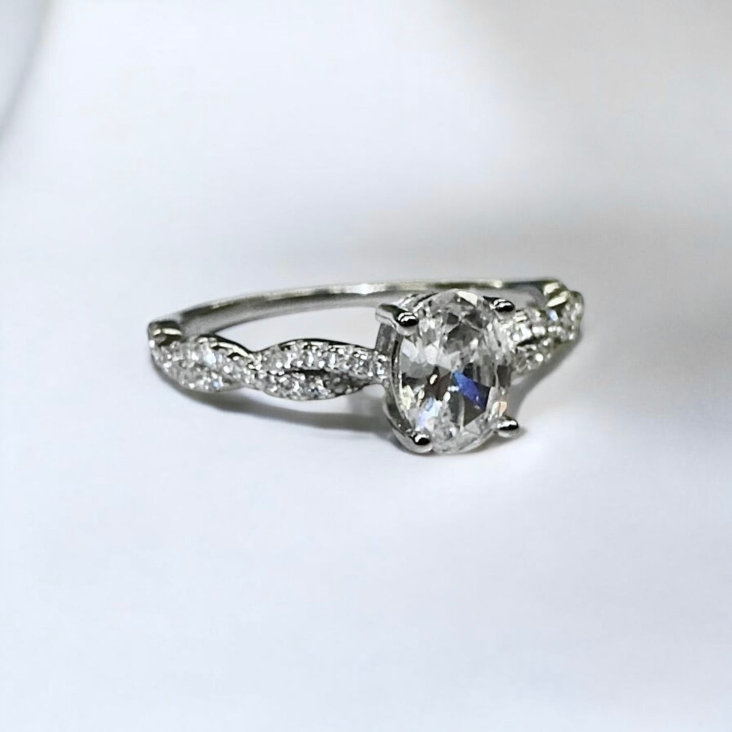 Amara ring