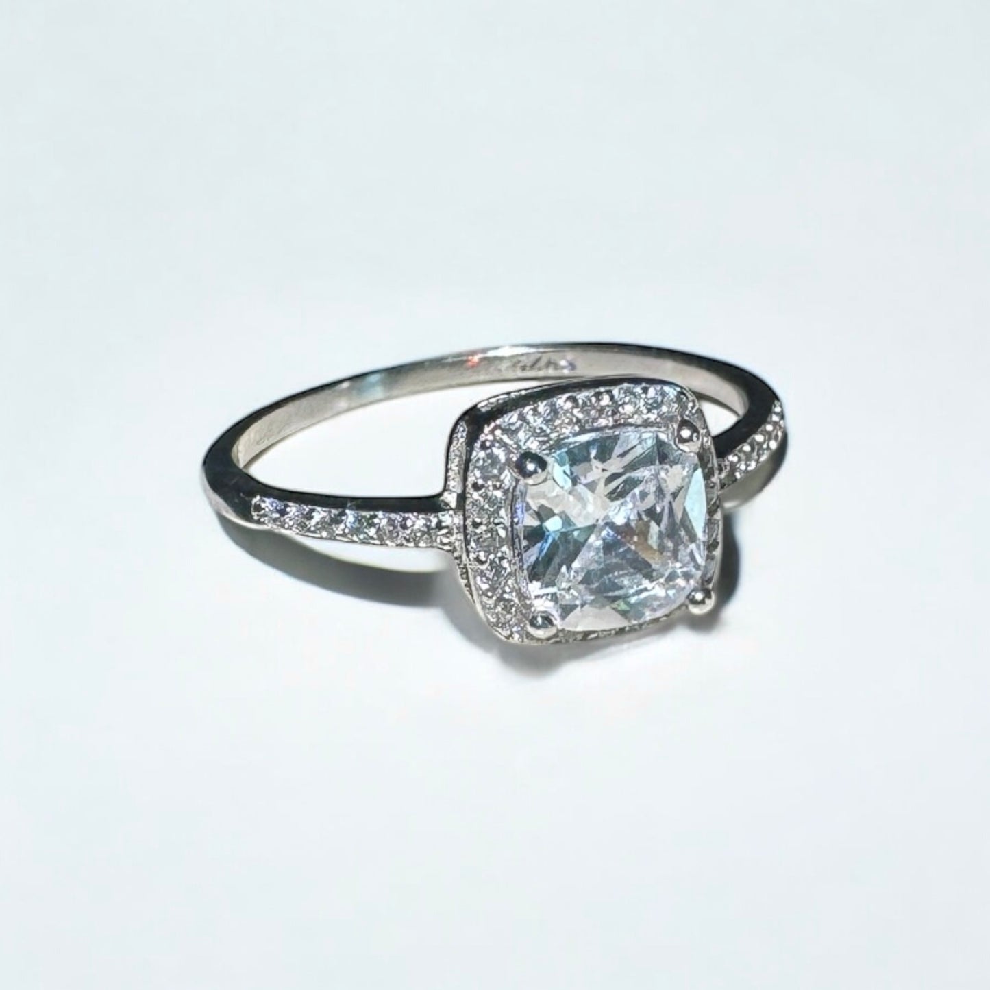 Azmira ring